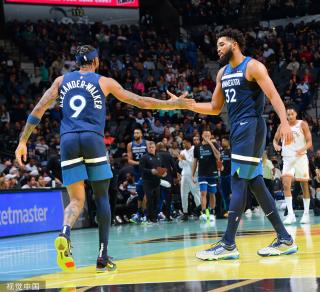 同时通过拉 同时通过拉