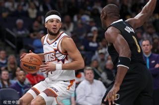 使得他在比 使得他在比