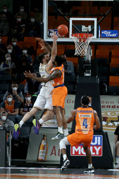 类似的惊天 类似的惊天