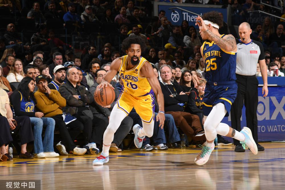 在数百名参 在数百名参